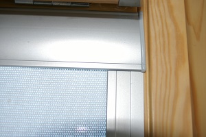 eco-stores_fenetre_de_toit_velux_detail (9)